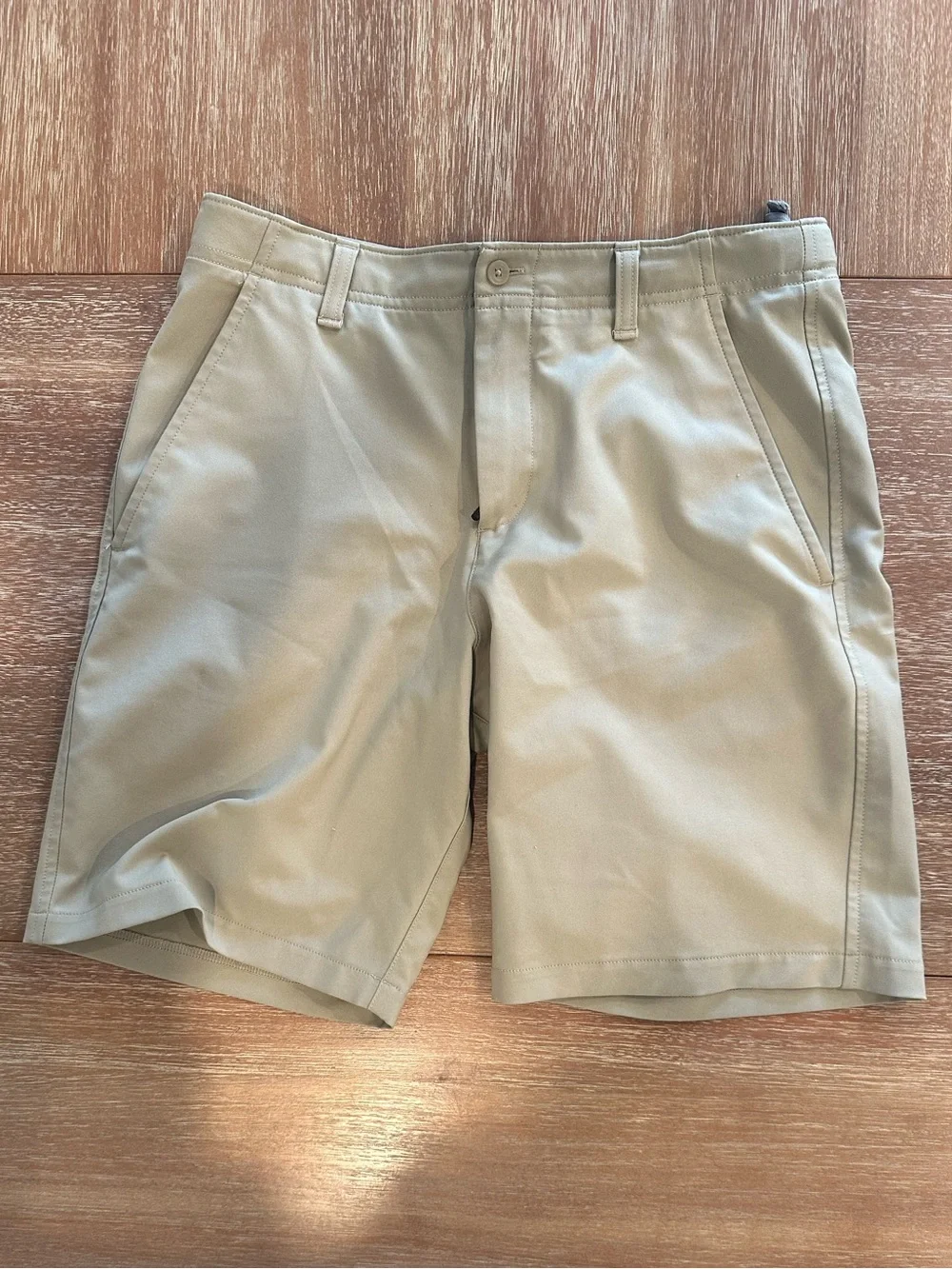 Under Armour Boys’ Classic Khaki Performance Golf Shorts